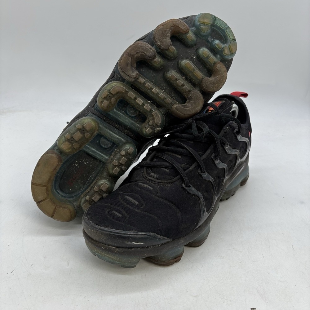 Nike Air VaporMax Plus Shoes Mens 11 Black Red Running Sneaker DQ7626-001